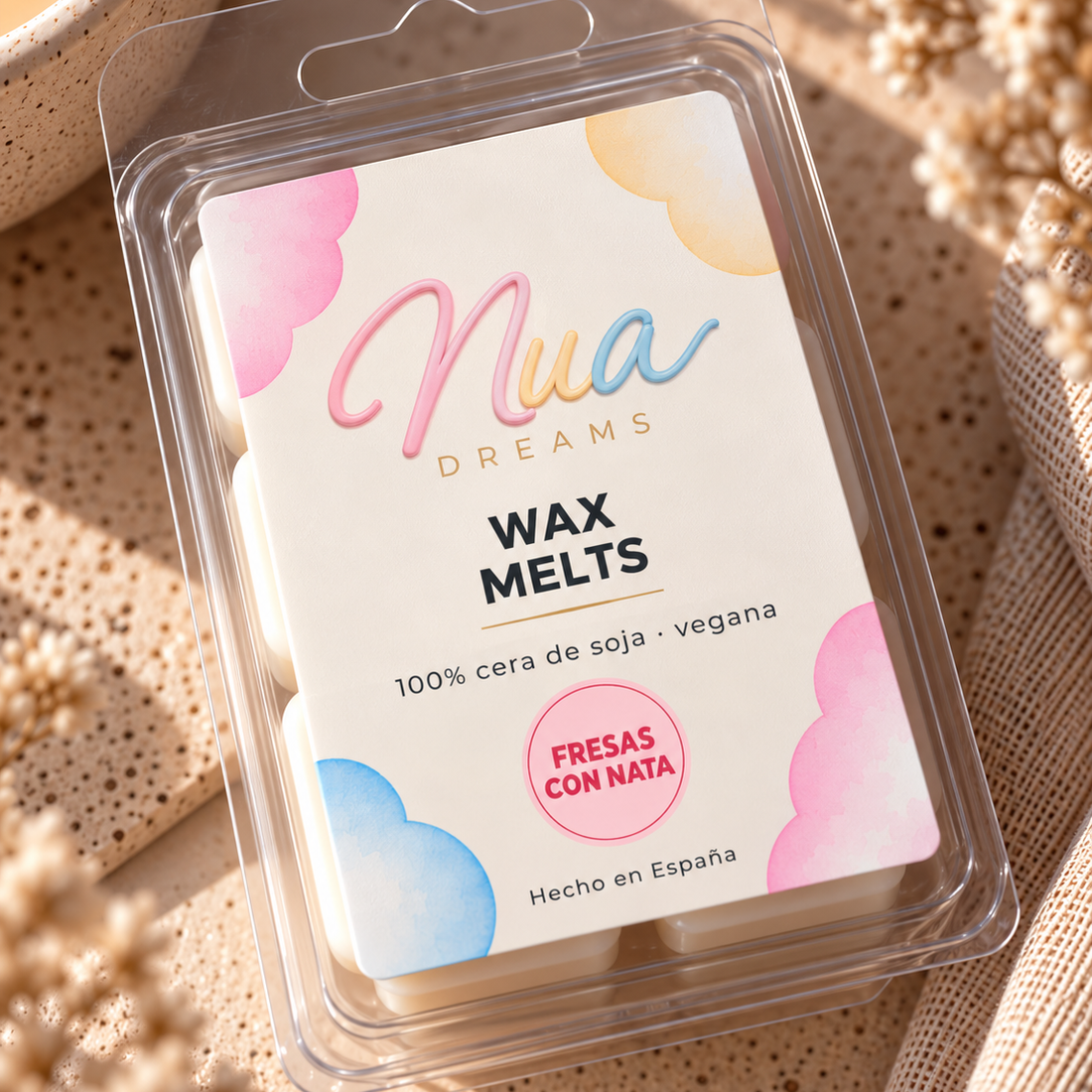 Wax melts en tableta aroma Fresas con nata, en su blíster con la etiqueta del aroma